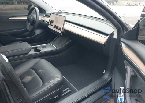 2022 Tesla Model 3 Long Range Dual Motor All-Wheel Drive z USA, uszkodzony, nr VIN 5YJ3E1EB3NF178606